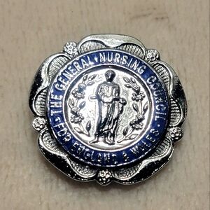 Vintage General Nursing Council For Englad And Wales Pin - Thomas Fattorini
